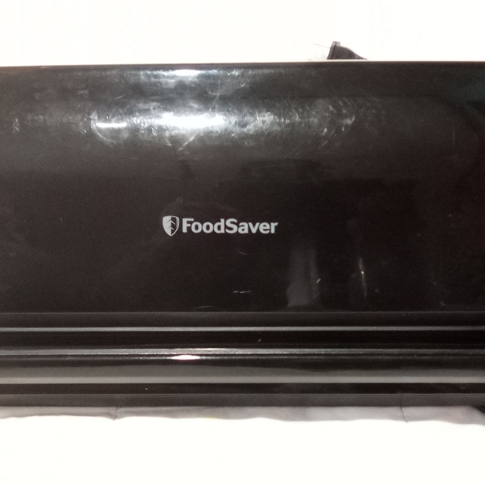 FoodSaver Vacuum Sealer in Black Fs3200